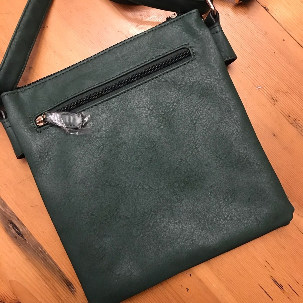 🌸Black Rivet Crossbody Bag - Picture 10 of 10